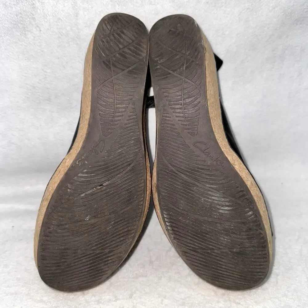 EUC Women’s Clarks Leather & Cork Slingback Wedges size 9 Black *please read*